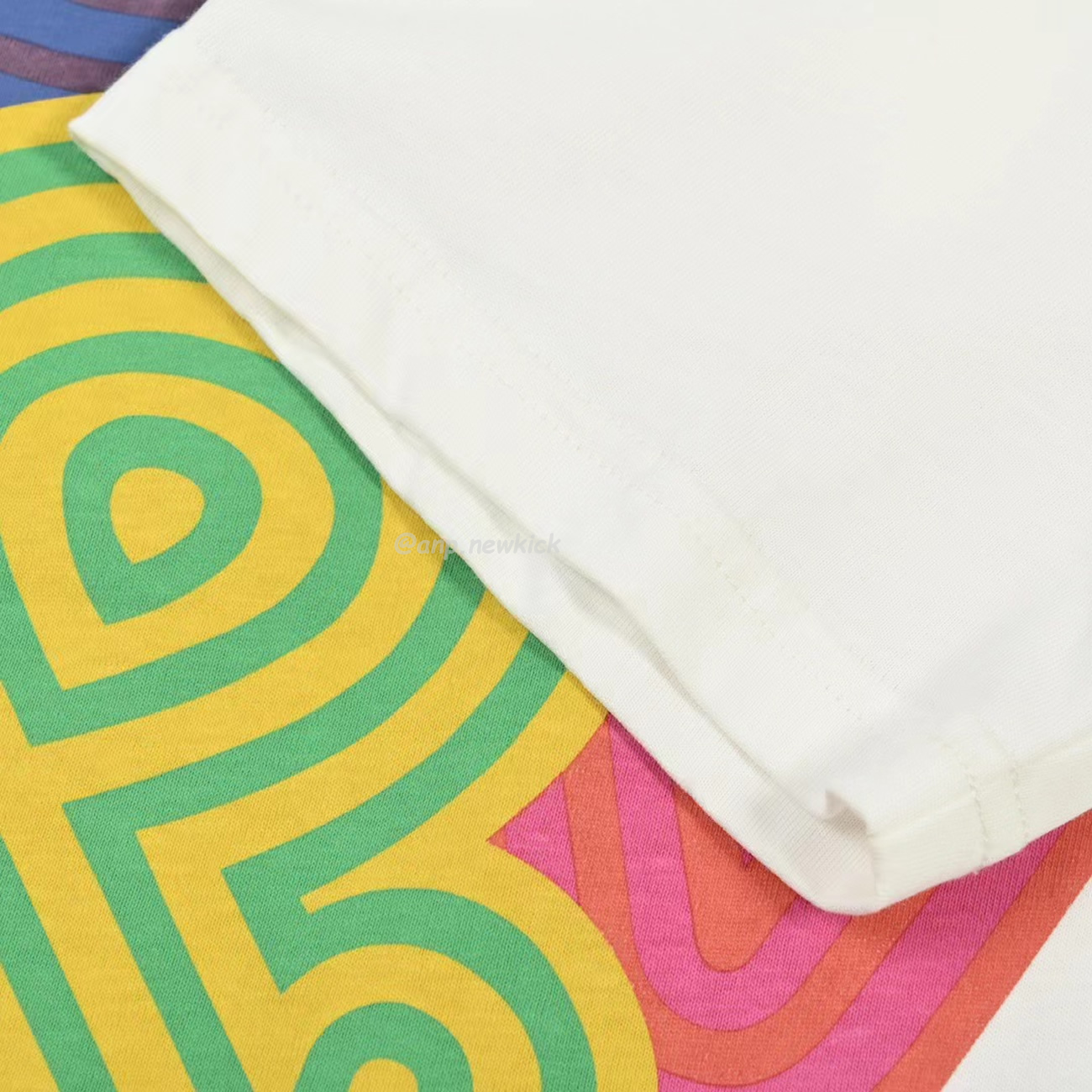 Louis Vuitton Colorful Letter Printed Short Sleeves T Shirt (3) - www.newkick.org